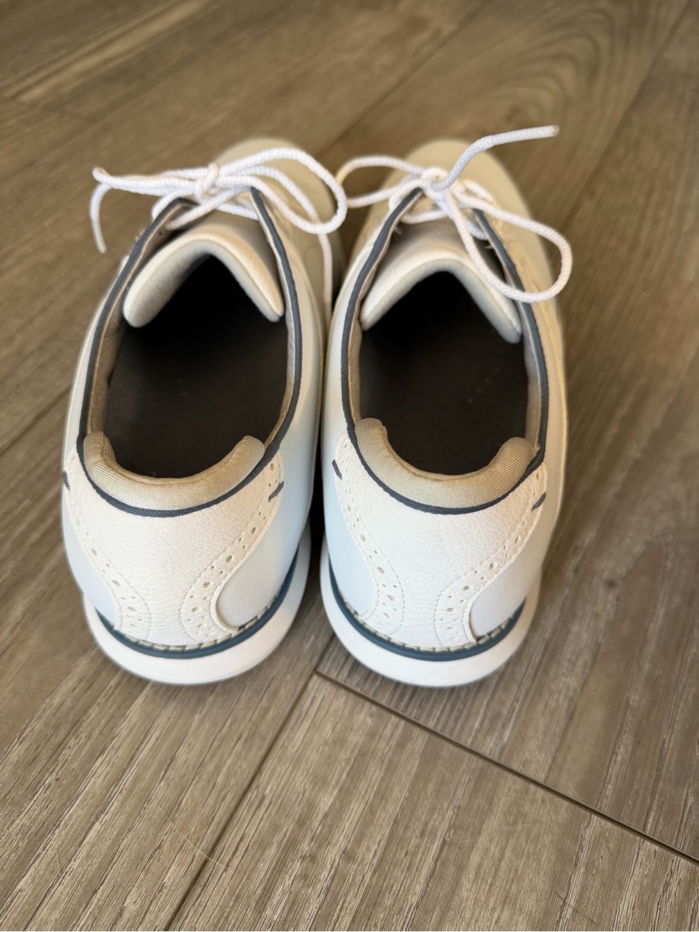 FootJoy Traditions Spikeless Golf Shoes Womens 12 M White Navy 97898 Like New - Picture 5 of 6